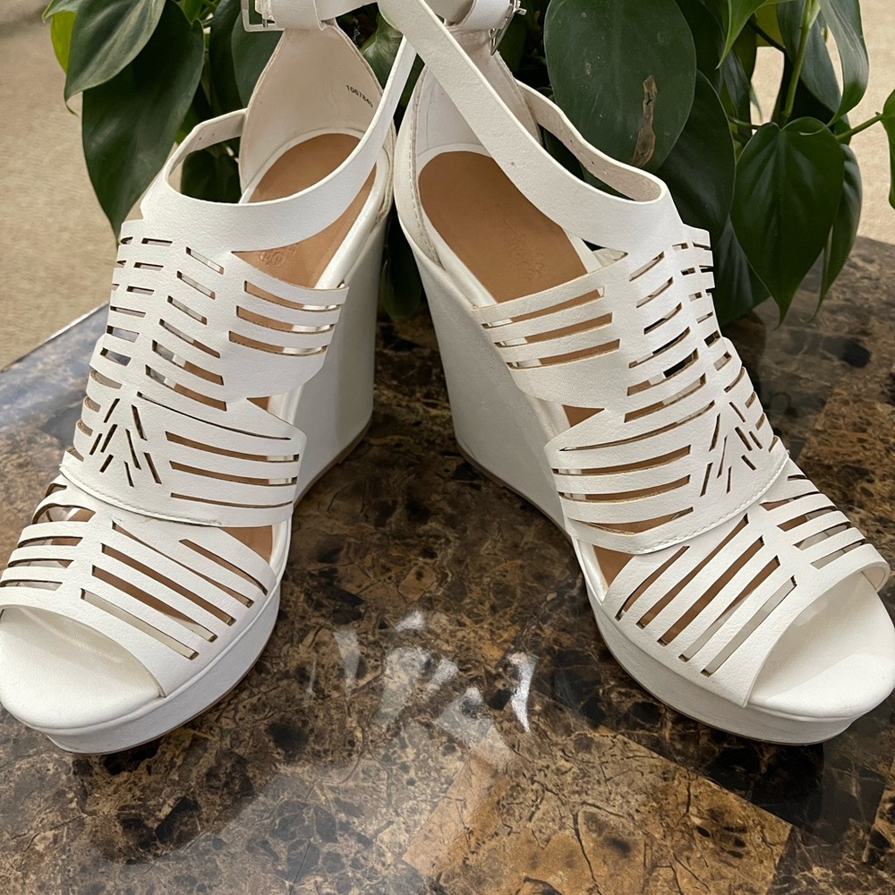 Charlotte Russe size 9 worn once $20 or best offer